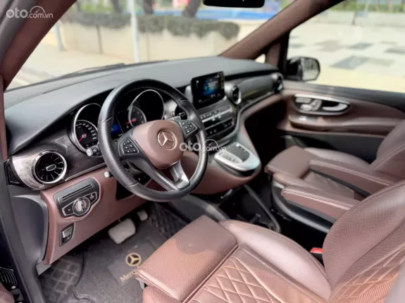 Mercedes-Benz V250 Luxury 2022 - V250 Luxury lên full Maybach 2022