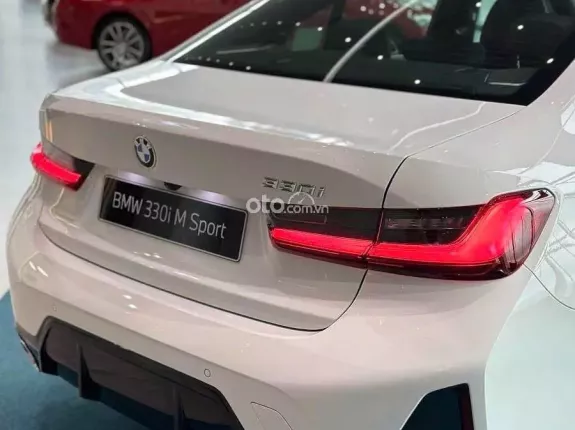 BMW 330i 2025 - Giá tốt nhất HCM