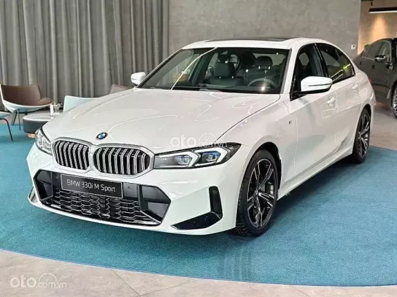 BMW 330i 2025 - Giá tốt nhất HCM
