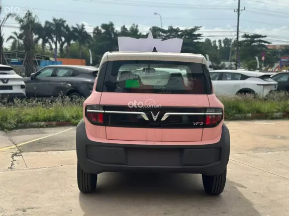 VinFast VF 3 2025 - Màu hồng siêu xinh