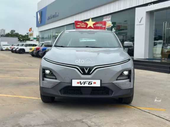 VinFast VF6 Eco 2025 - Tặng bộ phụ kiện chính hãng