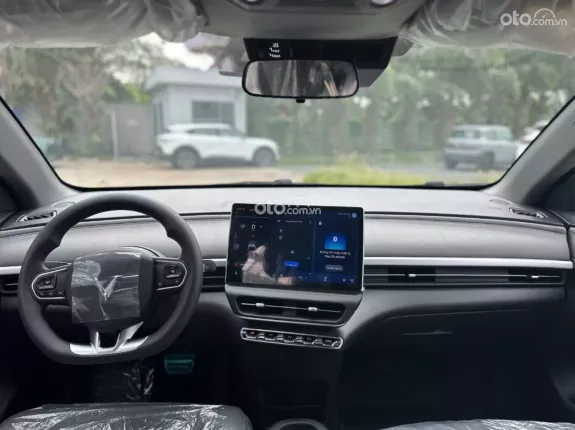 VinFast VF6 Eco 2025 - Tặng bộ phụ kiện chính hãng