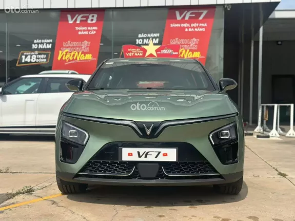 VinFast VF7 Plus 2025 - Có sẵn xe, giao tận nơi trên toàn quốc