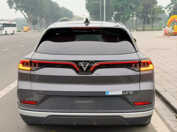 VinFast VF8 2023 - Giá rẻ cần bán gấp