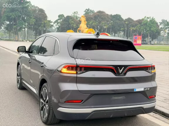 VinFast VF8 2023 - Giá rẻ cần bán gấp