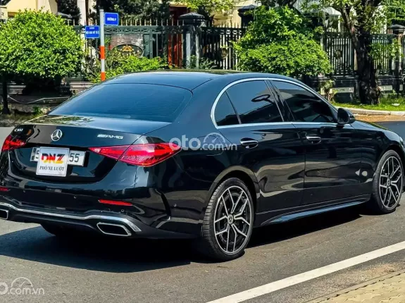 Mercedes-Benz GLC 300 4Matic 2023 - Sedan hạng sang, thể thao, đẳng cấp