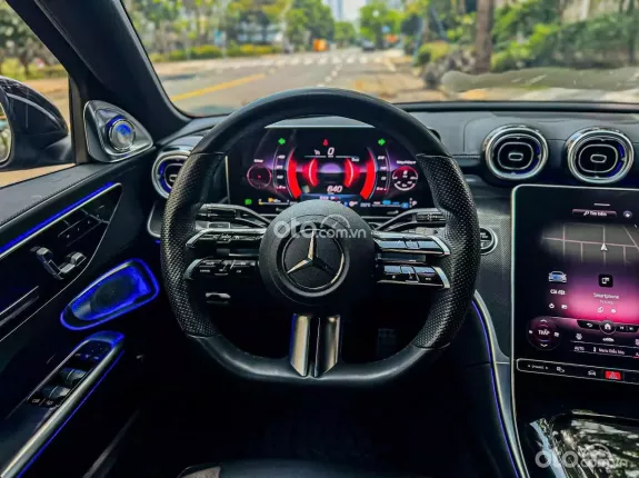 Mercedes-Benz GLC 300 4Matic 2023 - Sedan hạng sang, thể thao, đẳng cấp