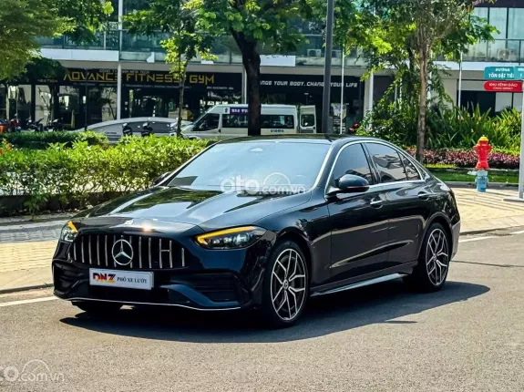 Mercedes-Benz GLC 300 4Matic 2023 - Sedan hạng sang, thể thao, đẳng cấp