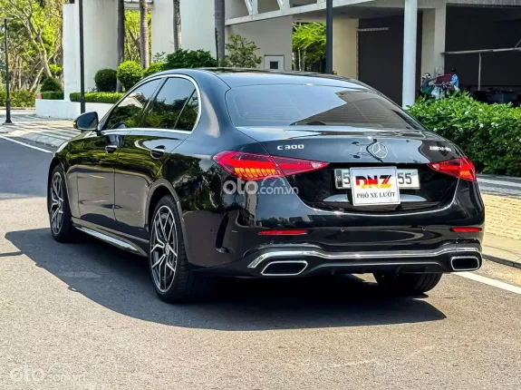 Mercedes-Benz GLC 300 4Matic 2023 - Sedan hạng sang, thể thao, đẳng cấp