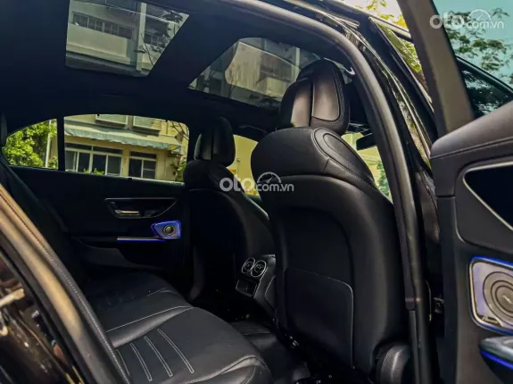 Mercedes-Benz GLC 300 4Matic 2023 - Sedan hạng sang, thể thao, đẳng cấp