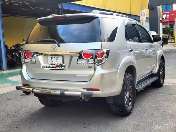 Toyota Fortuner 2.7 V 4X4 AT 2015 - Hàng hiếm đời 2015, ODO cực thấp
