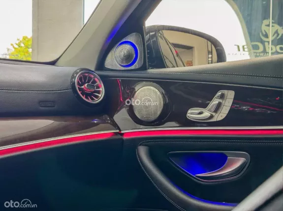 Mercedes-Benz E200 Exclusive 2021 - Mercedes E200 Exclusive 2021 cực đẹp