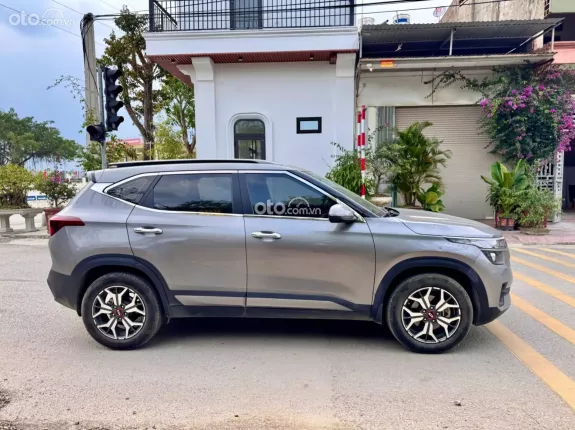 Kia Seltos 1.4 Deluxe 2021 - Xe đẹp không lỗi