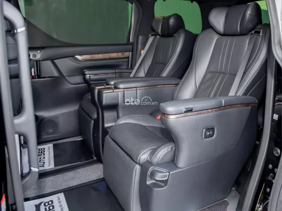 Toyota Alphard Executive Lounge 2021 - Toyota Alphard Executive Lounge 2021