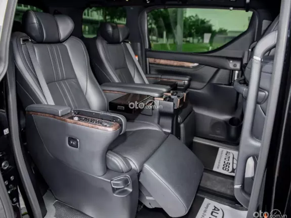 Toyota Alphard Executive Lounge 2021 - Toyota Alphard Executive Lounge 2021
