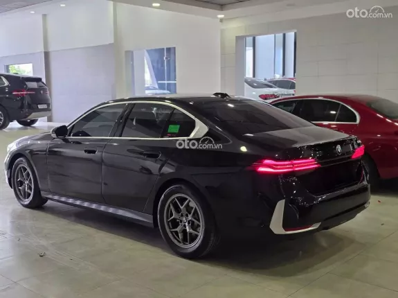 BMW 520i 2024 - BMW 520i All New siêu lướt 300km như xe thùng