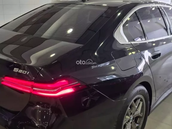 BMW 520i 2024 - BMW 520i All New siêu lướt 300km như xe thùng