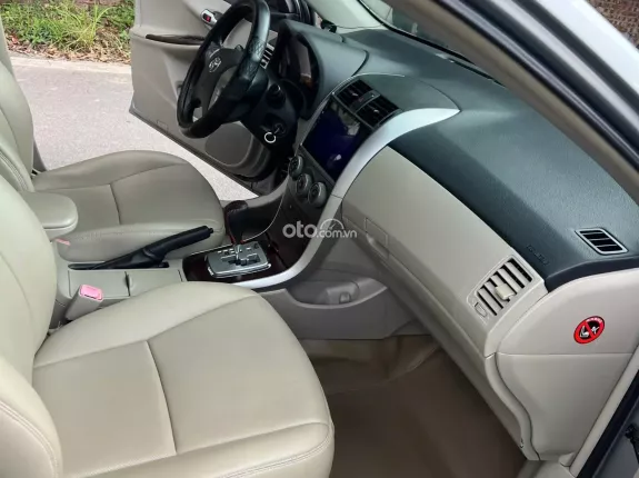 Toyota Corolla Altis 1.8G CVT 2011 - . Xe đại chất, không lỗi inhỏ. Nội ngoại thất xuất sắc Màn hình, cam lùi đủ Lốp mớ