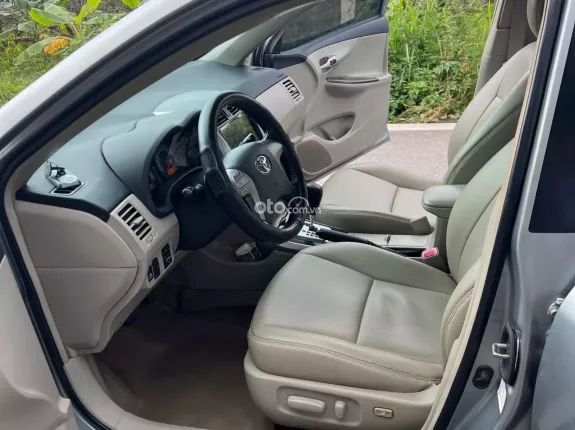 Toyota Corolla Altis 1.8G CVT 2011 - . Xe đại chất, không lỗi inhỏ. Nội ngoại thất xuất sắc Màn hình, cam lùi đủ Lốp mớ