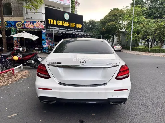 Mercedes-Benz E300 AMG 2020 - E300 AMG 2020