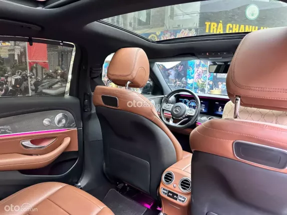 Mercedes-Benz E300 AMG 2020 - E300 AMG 2020