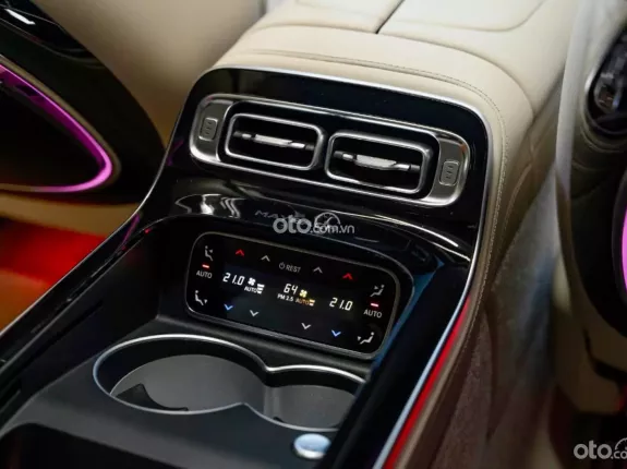 Mercedes-Benz Maybach S450 4Matic 2022 - Xe sang siêu lướt màu xanh ngọc lục bảo độc đáo