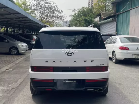 Hyundai Santa Fe Calligraphy 2.5 6 chỗ 2024 - Siêu mới