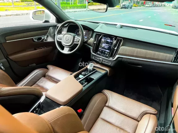 Volvo S90 2022 - Sedan hạng sang châu Âu đẳng cấp