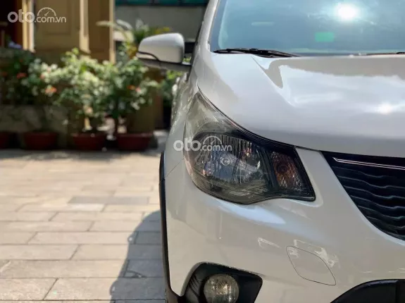 VinFast Fadil 2020 - Xe gia đình nhỏ gọn màu trắng đẹp