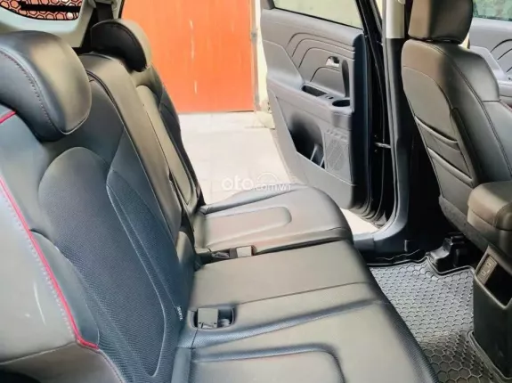 Hyundai Stargazer 1.5 AT Cao cấp 2024 - Xe gia đình 7 chỗ màu đen sang trọng