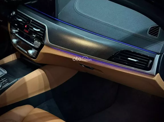 BMW 520i 2022 - Ưu đãi độc quyền tháng 3