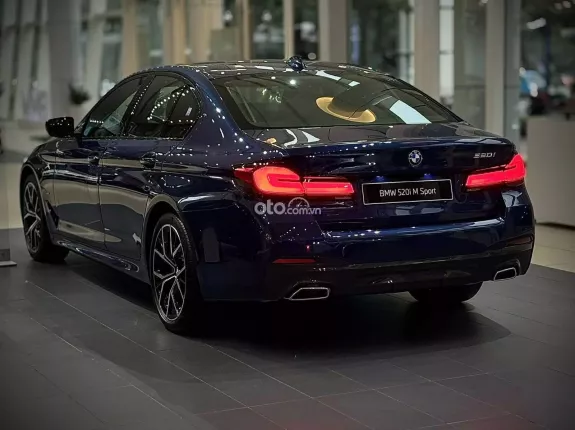 BMW 520i 2022 - Ưu đãi độc quyền tháng 3