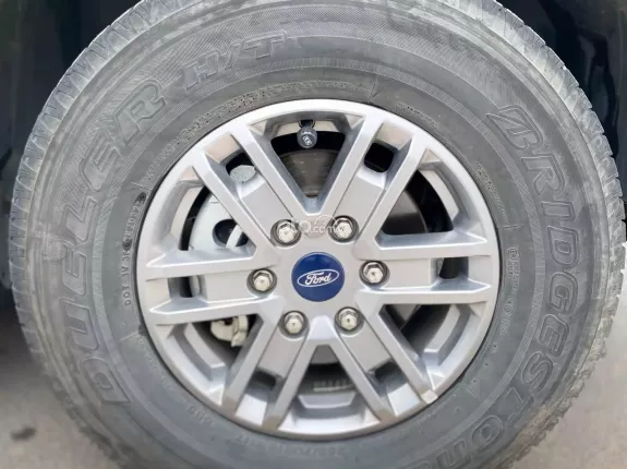 Ford Ranger XLS 2.0L 4x2 AT 2024 - Như Mới
