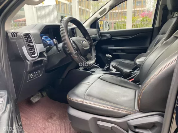Ford Ranger XLS 2.0L 4x2 AT 2024 - Như Mới