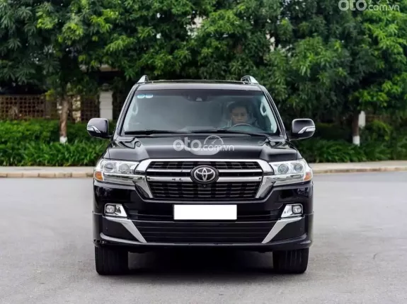 Toyota Land Cruiser 5.7 V8 2016 - Toyota Land Cruiser 5.7 2017
