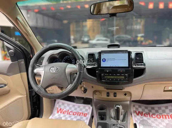 Toyota Fortuner 2.7 V 4X4 AT 2013 - 7 Chỗ Gầm Cao