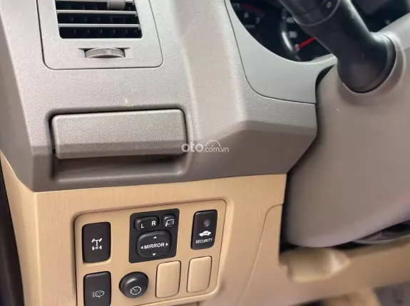 Toyota Fortuner 2.7 V 4X4 AT 2013 - 7 Chỗ Gầm Cao