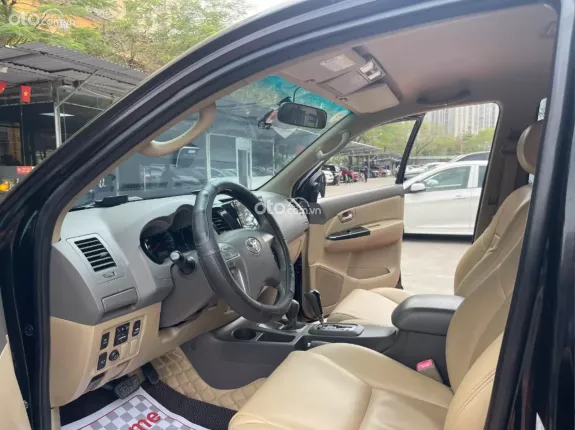 Toyota Fortuner 2.7 V 4X4 AT 2013 - 7 Chỗ Gầm Cao