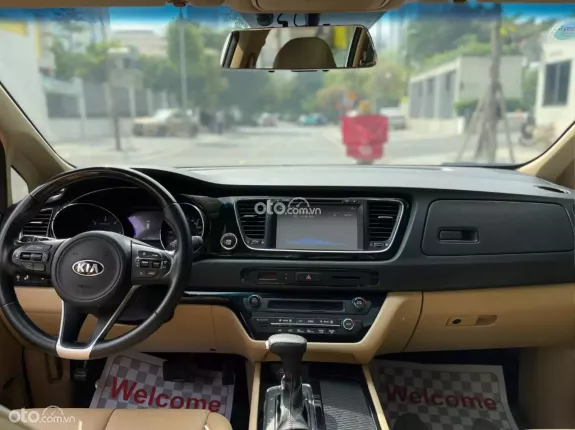 Kia Sedona 2.2 Luxury 2018 - Dịch vụ quá hợp