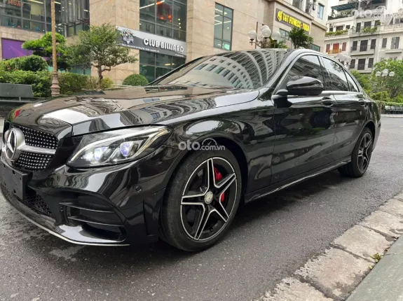 Mercedes-Benz GLC 300 2015 - Xe bản full cực đẹp