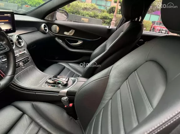 Mercedes-Benz GLC 300 2015 - Xe bản full cực đẹp