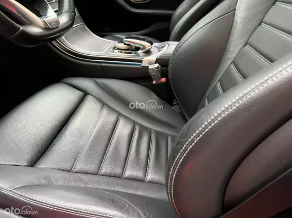 Mercedes-Benz GLC 300 2015 - Xe bản full cực đẹp