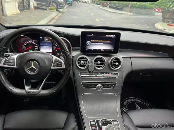 Mercedes-Benz GLC 300 2015 - Xe bản full cực đẹp
