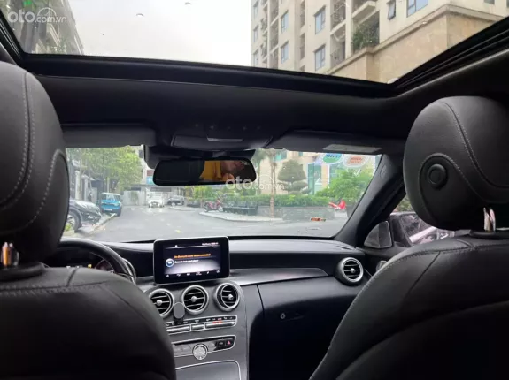 Mercedes-Benz GLC 300 2015 - Xe bản full cực đẹp