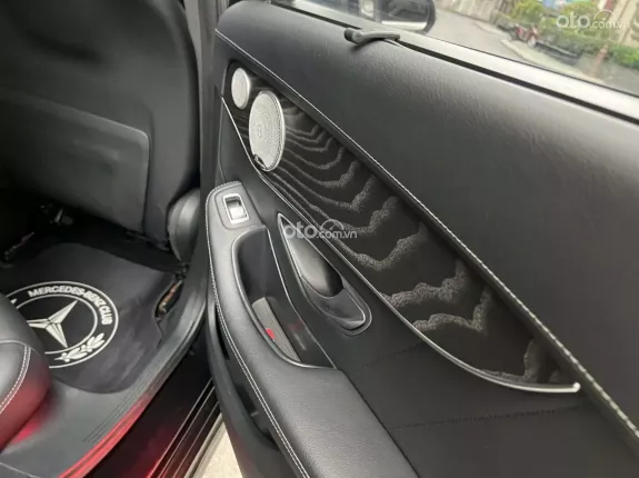 Mercedes-Benz GLC 300 2015 - Xe bản full cực đẹp