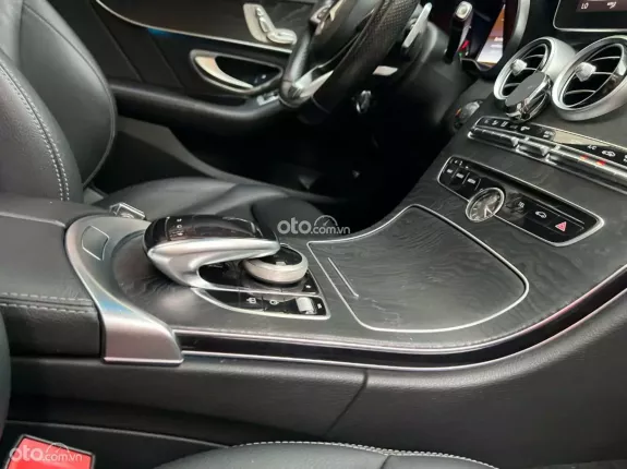 Mercedes-Benz GLC 300 2015 - Xe bản full cực đẹp