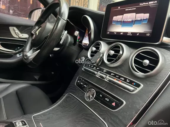 Mercedes-Benz GLC 300 2015 - Xe bản full cực đẹp