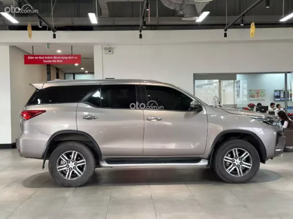 Toyota Fortuner 2.4G 4x2 AT  2023 - BH chính hãng Toyota Sure