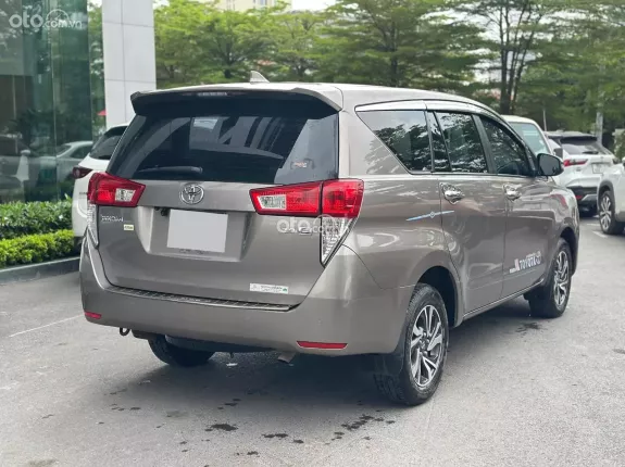 Toyota Innova 2.0E 2022 - Odo 11v cực đẹp