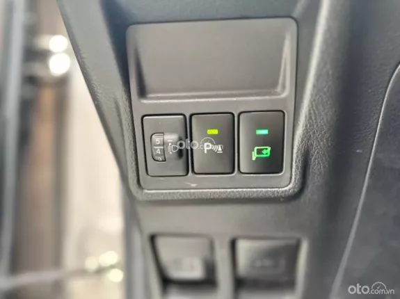 Toyota Innova 2.0E 2022 - Odo 11v cực đẹp